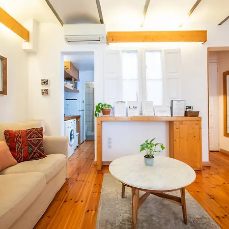 52cir1072 - Cozy In The Heart Of Gracia Apartment *